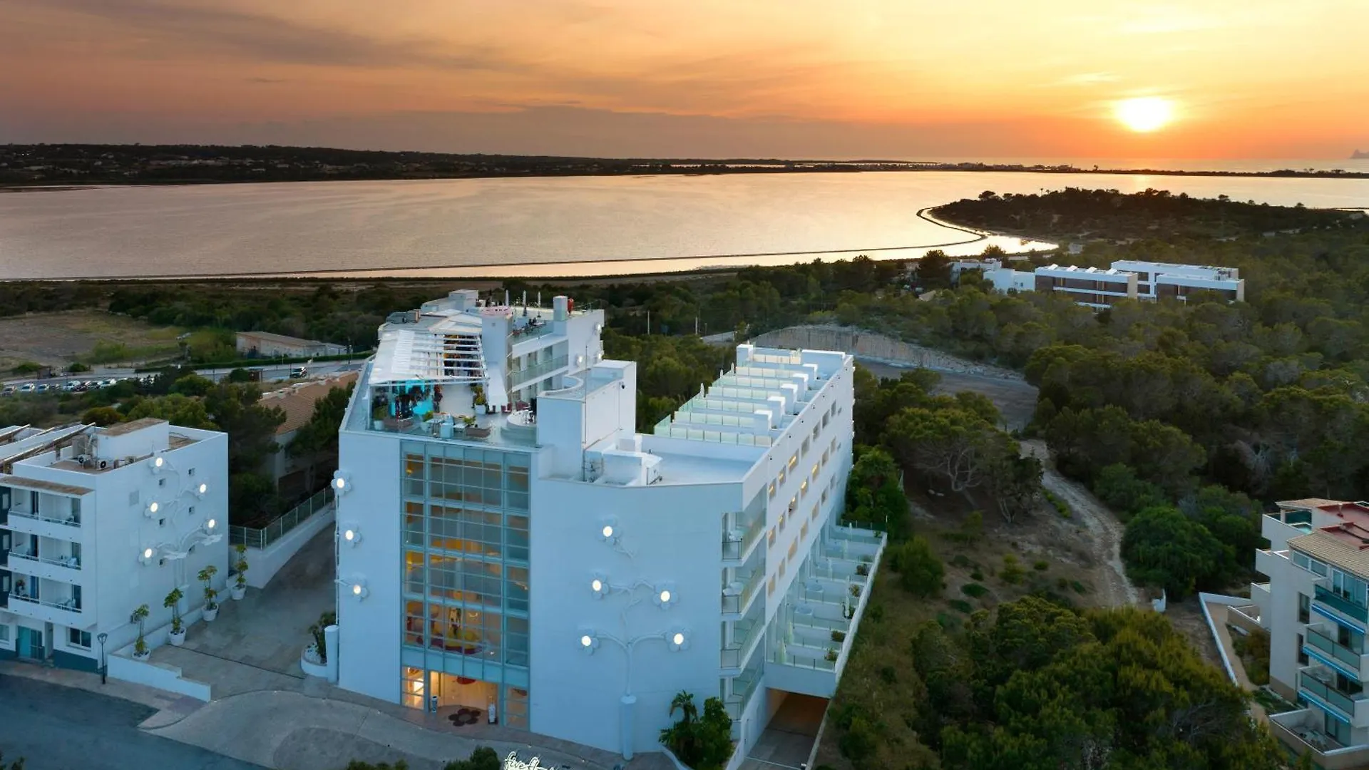Five Flowers Hotel & Spa Formentera Es Pujols 5*,